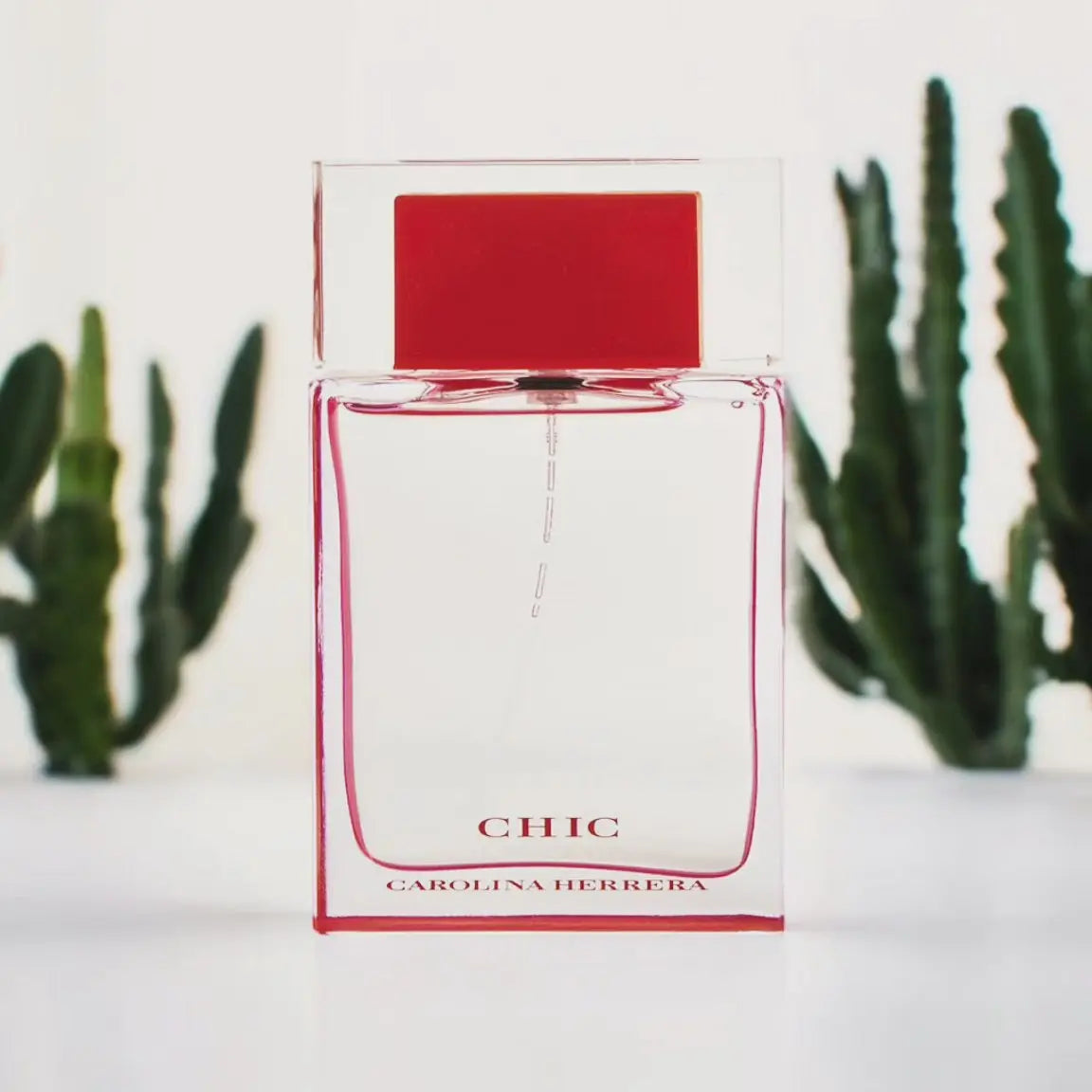 Perfume Carolina Herrera Chic - 80ml Floral